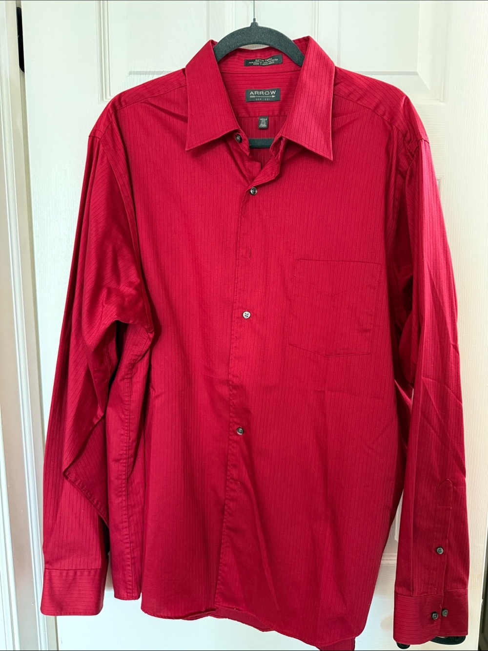 Arrow Men's Deep Red Long-Sleeve Dress Shirt